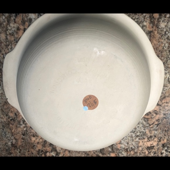 *SOLD* New Pampered Chef Stoneware Big Round Bowl - Picture 2 of 5